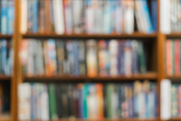 英皇娱乐公司和华谊兄弟传媒公司哪个签约的艺人比较多 华谊兄弟传媒股份有限公司