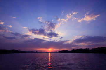 8分乳胶床垫多少钱一张乳胶床垫有什么优点 真正的乳胶床垫多少钱